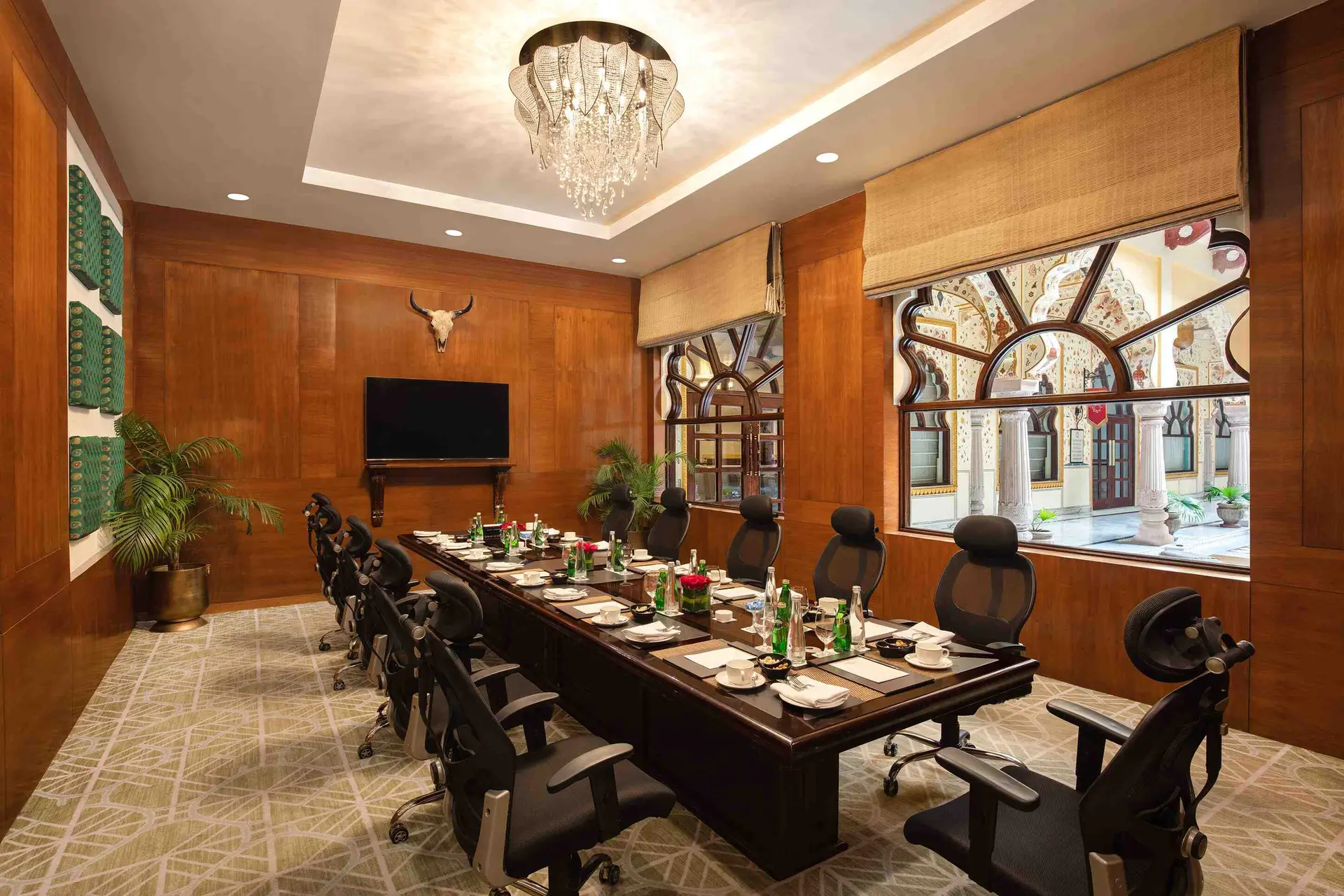 dinings image
